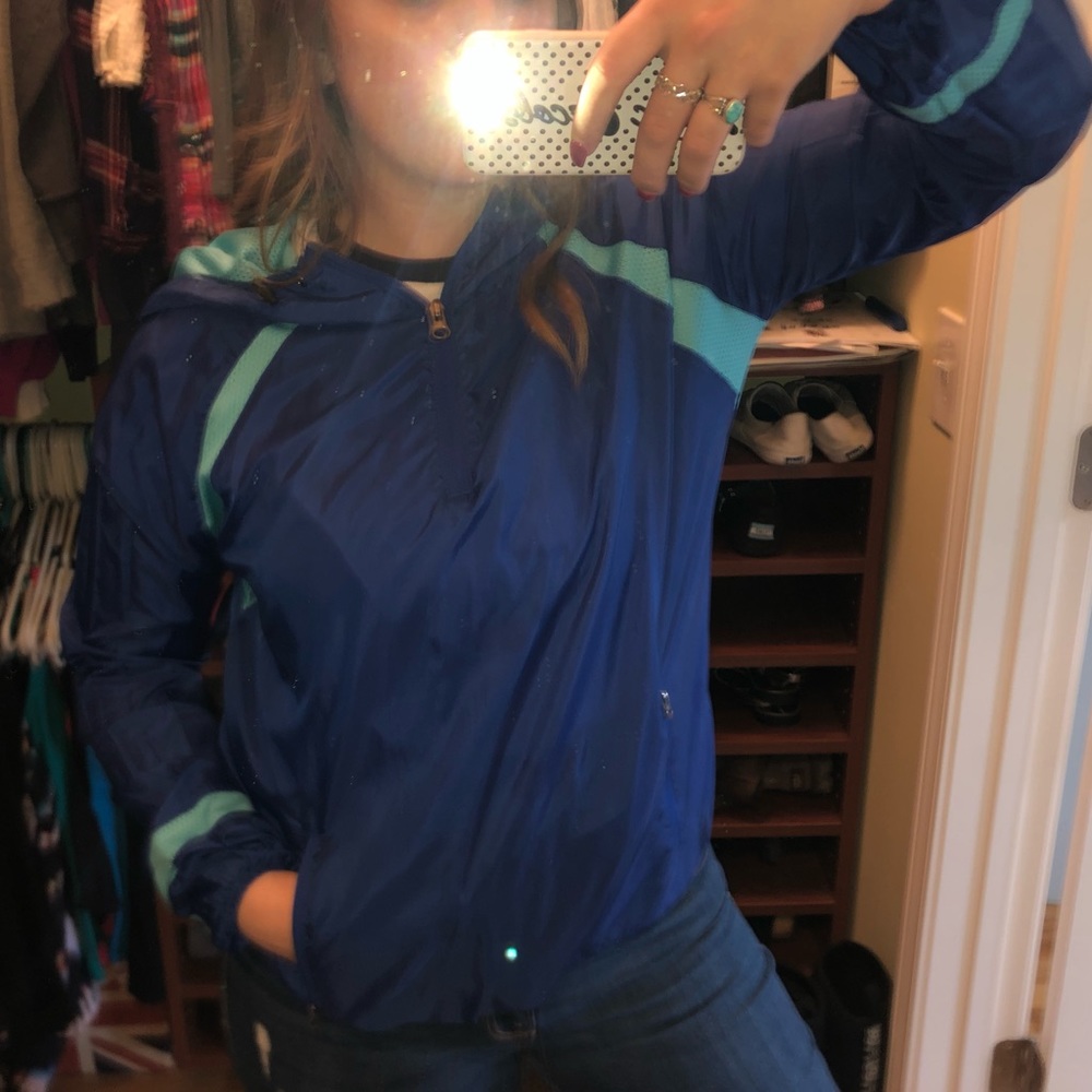 F21 windbreaker